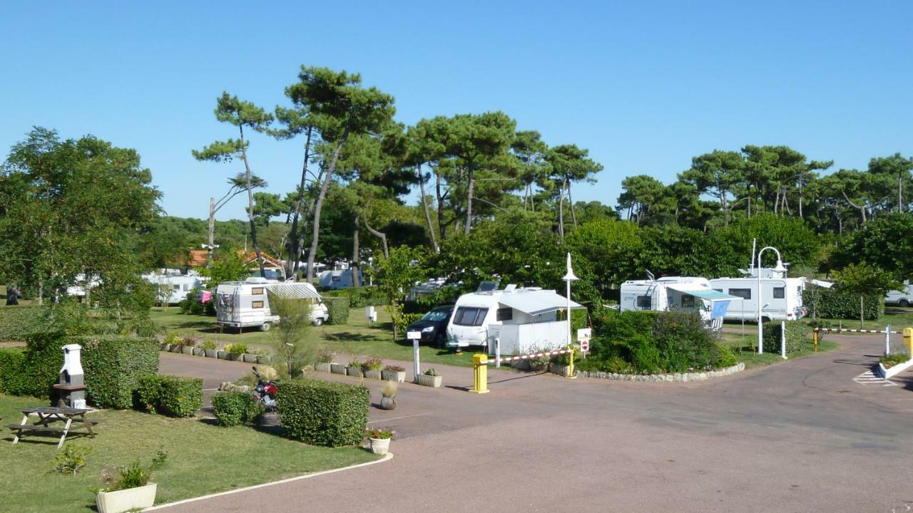 فندق Camping Le Puits De L'Auture سانت باليه سور مير المظهر الخارجي الصورة